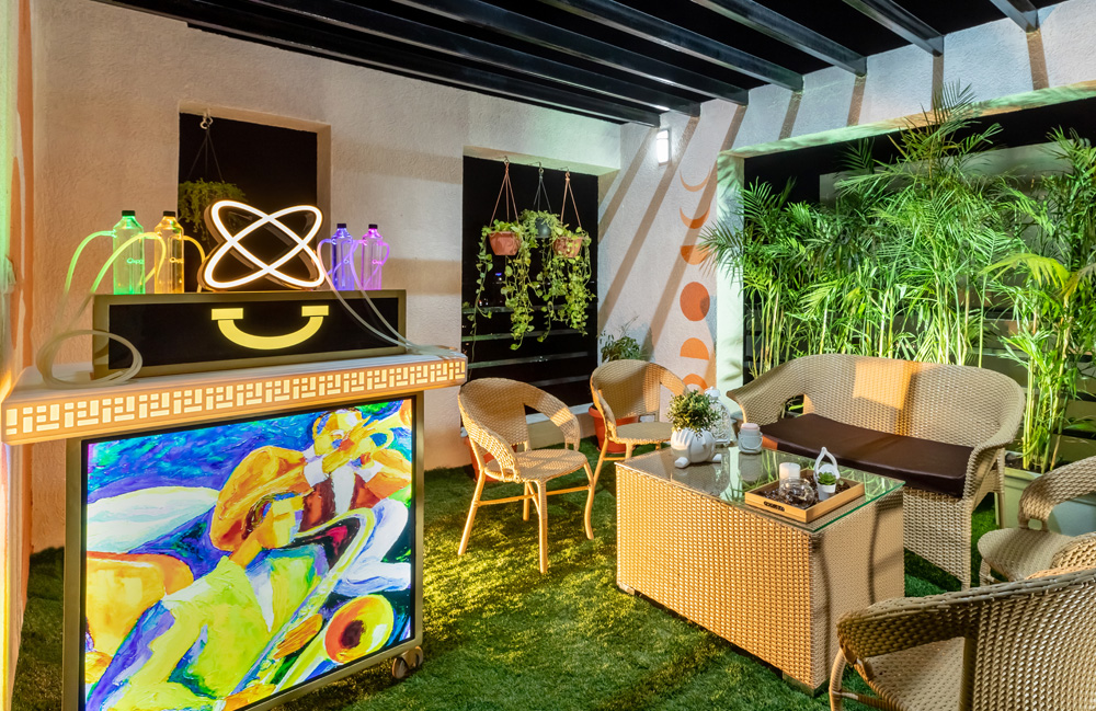 Oxygen Bar – Cover